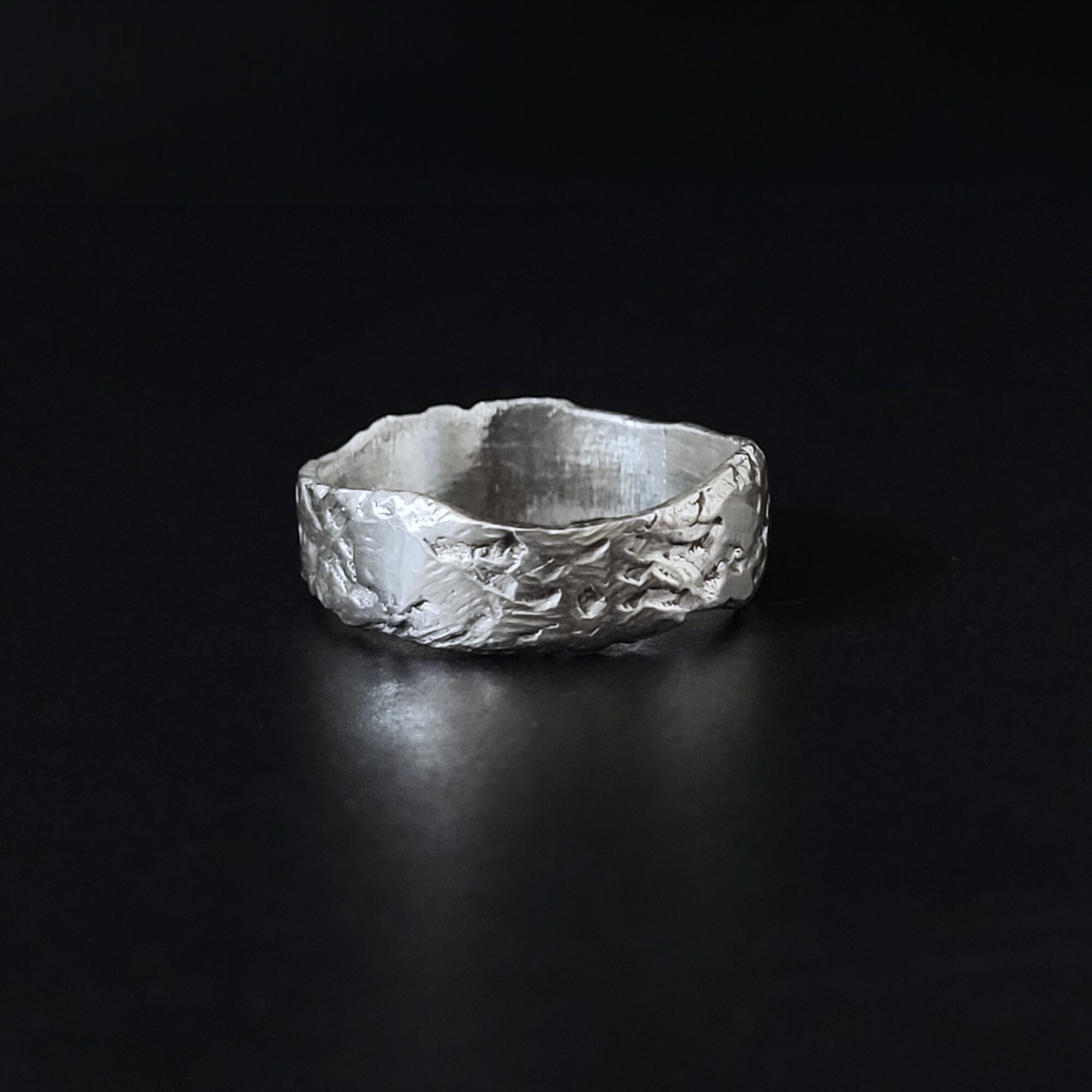 Rough scratched ring