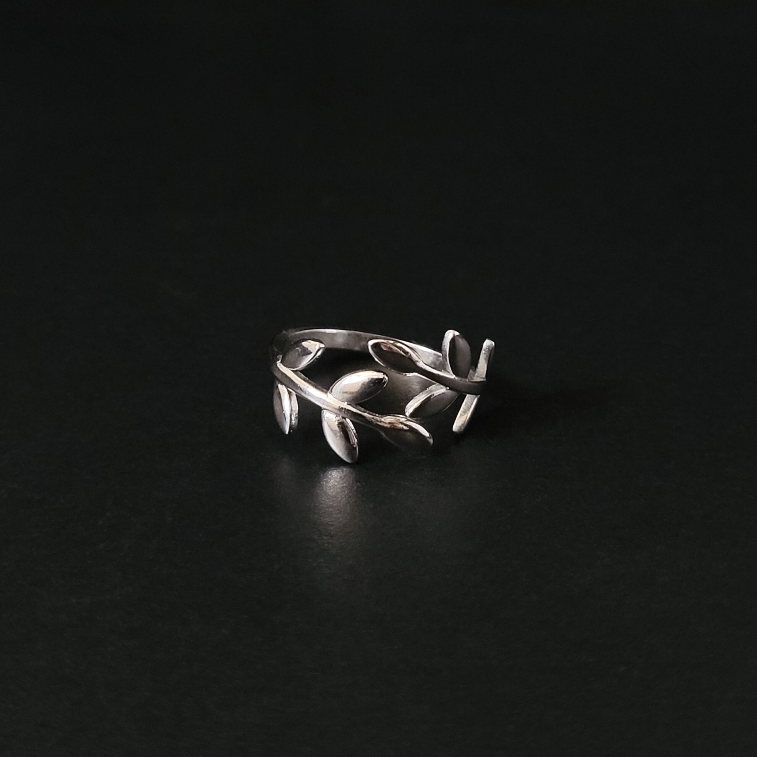 Laurel leaf ring - Image 2