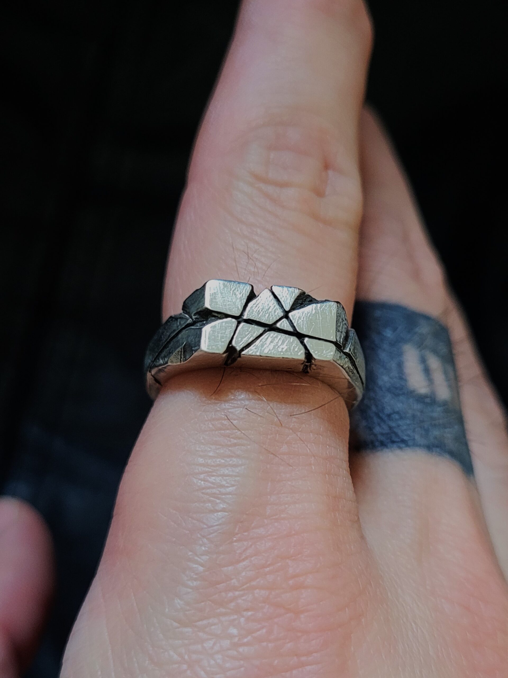 Broken Signet Ring - Image 6
